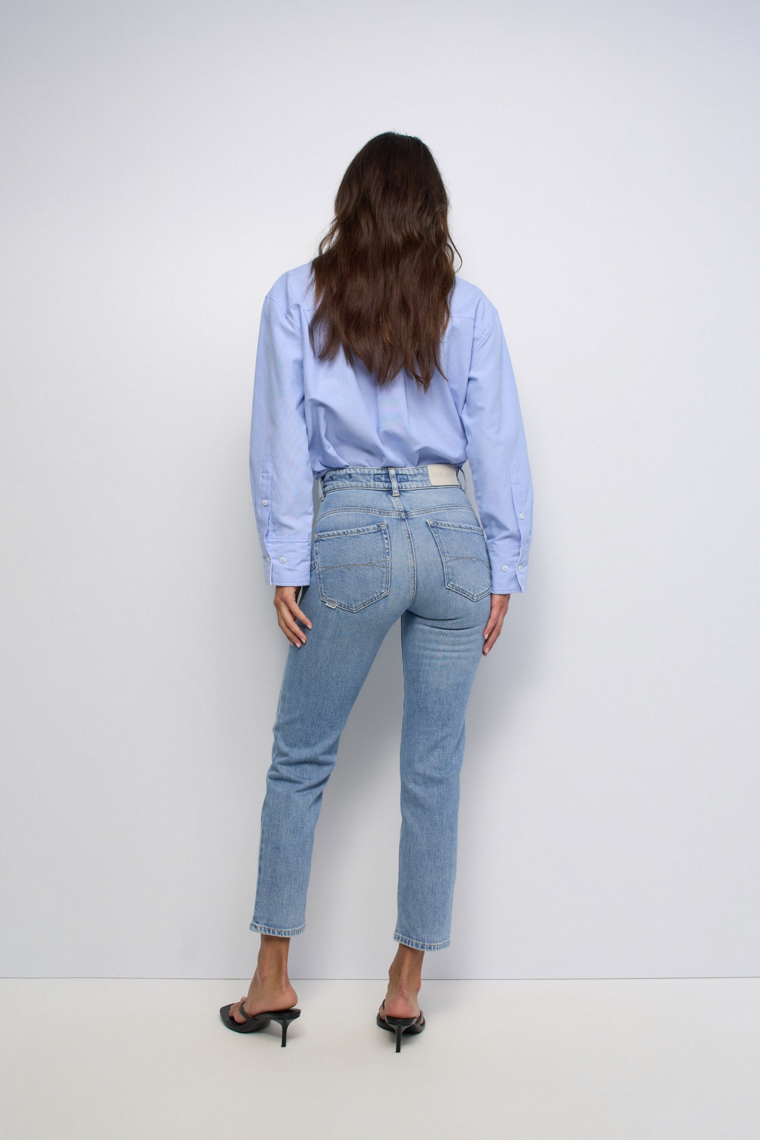 FAITH PUSH IN CROPPED SLIM JEANS