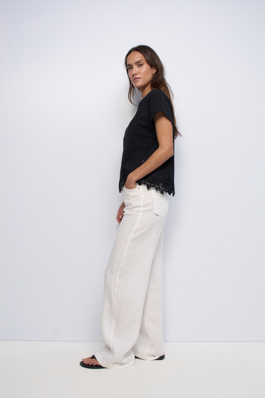 T-SHIRT WITH LACE