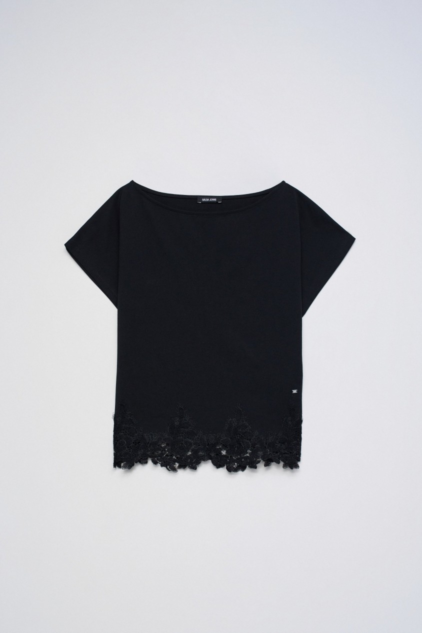 T-SHIRT WITH LACE