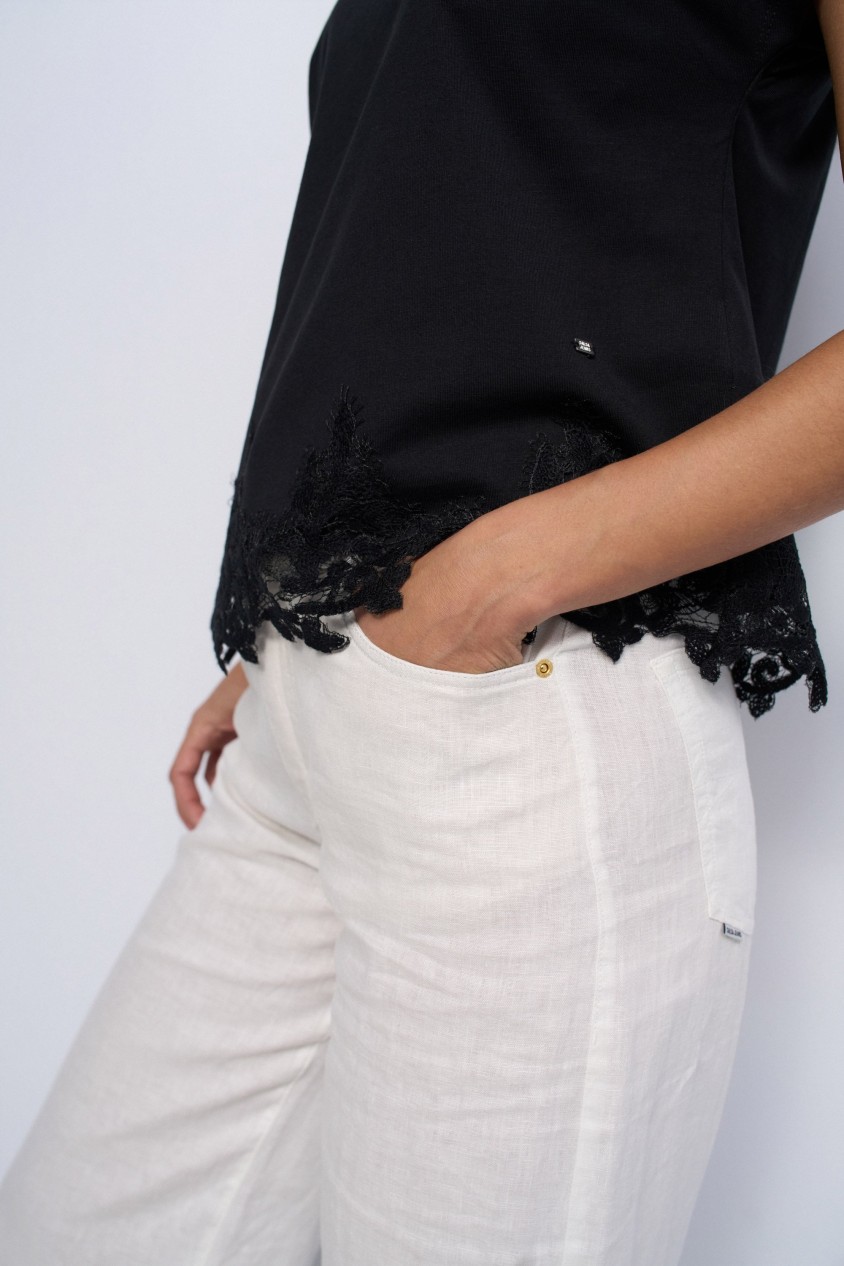 T-SHIRT WITH LACE