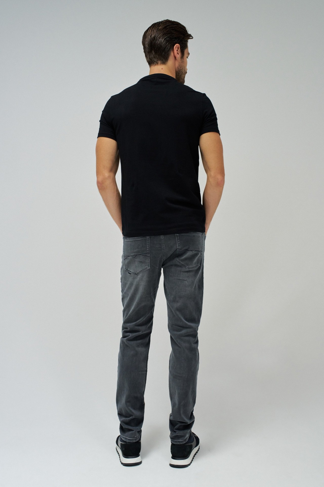 T-SHIRT MET BRANDING