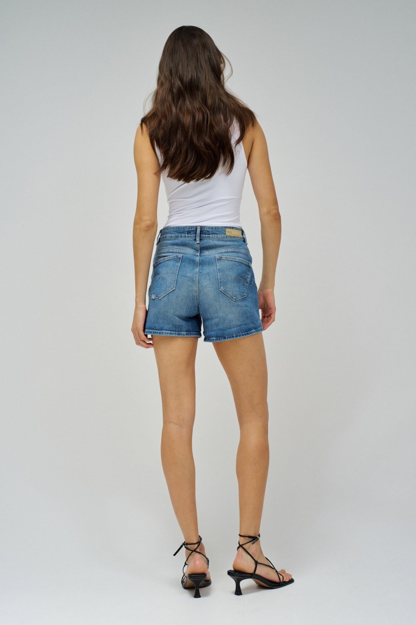 FAITH PUSH IN SHORTS