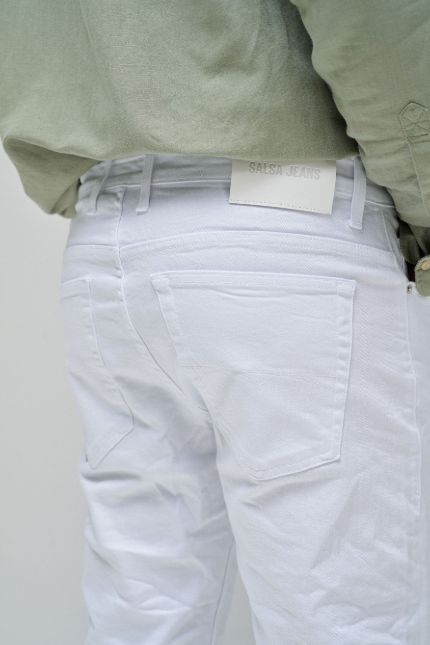 SLIM FIT JEANS