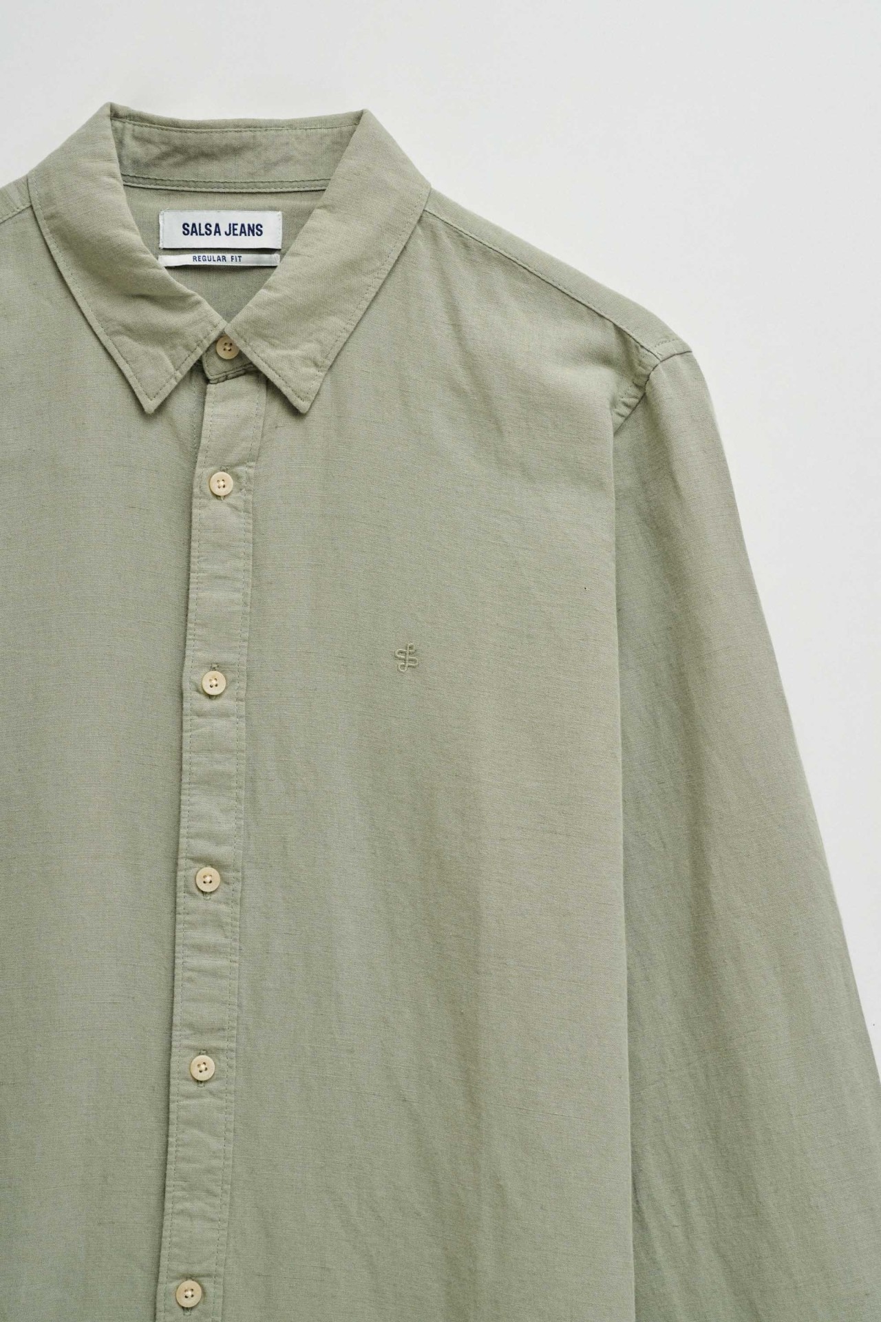 CAMISA COM MISTURA DE LINHO