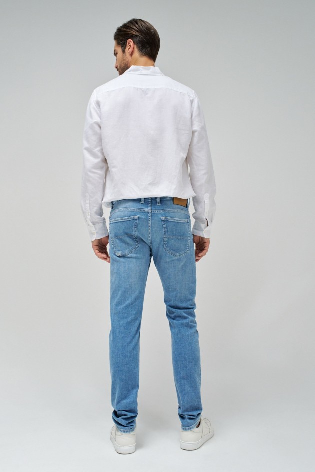 SLIM FIT JEANS
