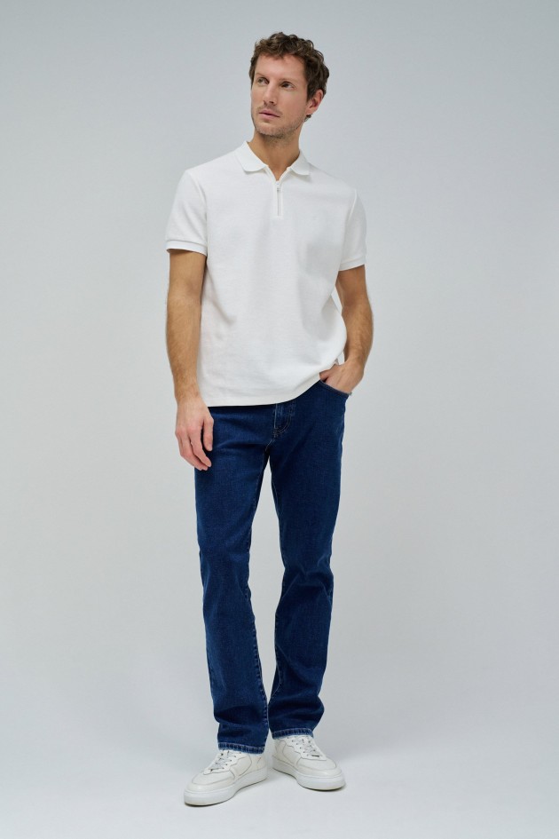 STRAIGHT FIT JEANS