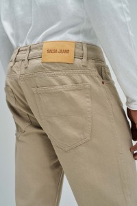 PANTALONS STRAIGHT FIT