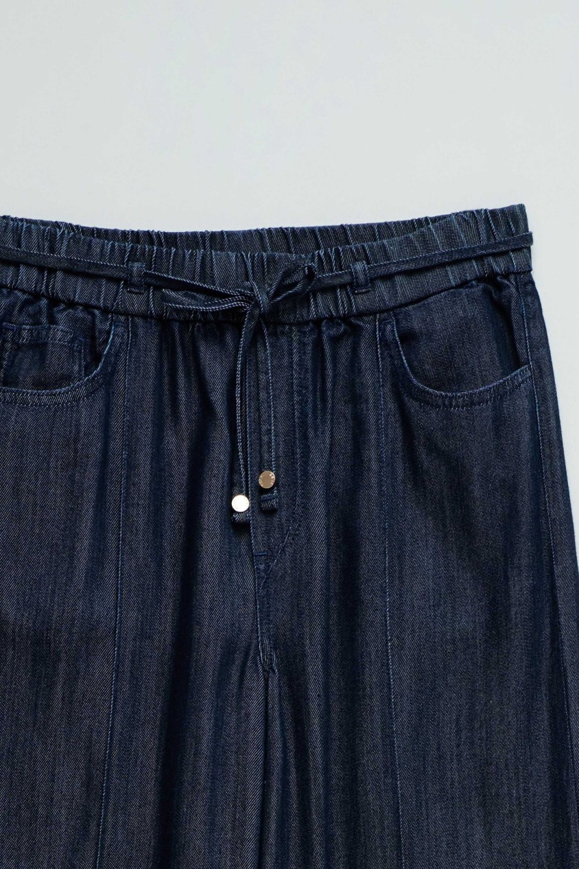 CALÇAS JOGGERS COM PERNA WIDE EM LIGHTDENIM