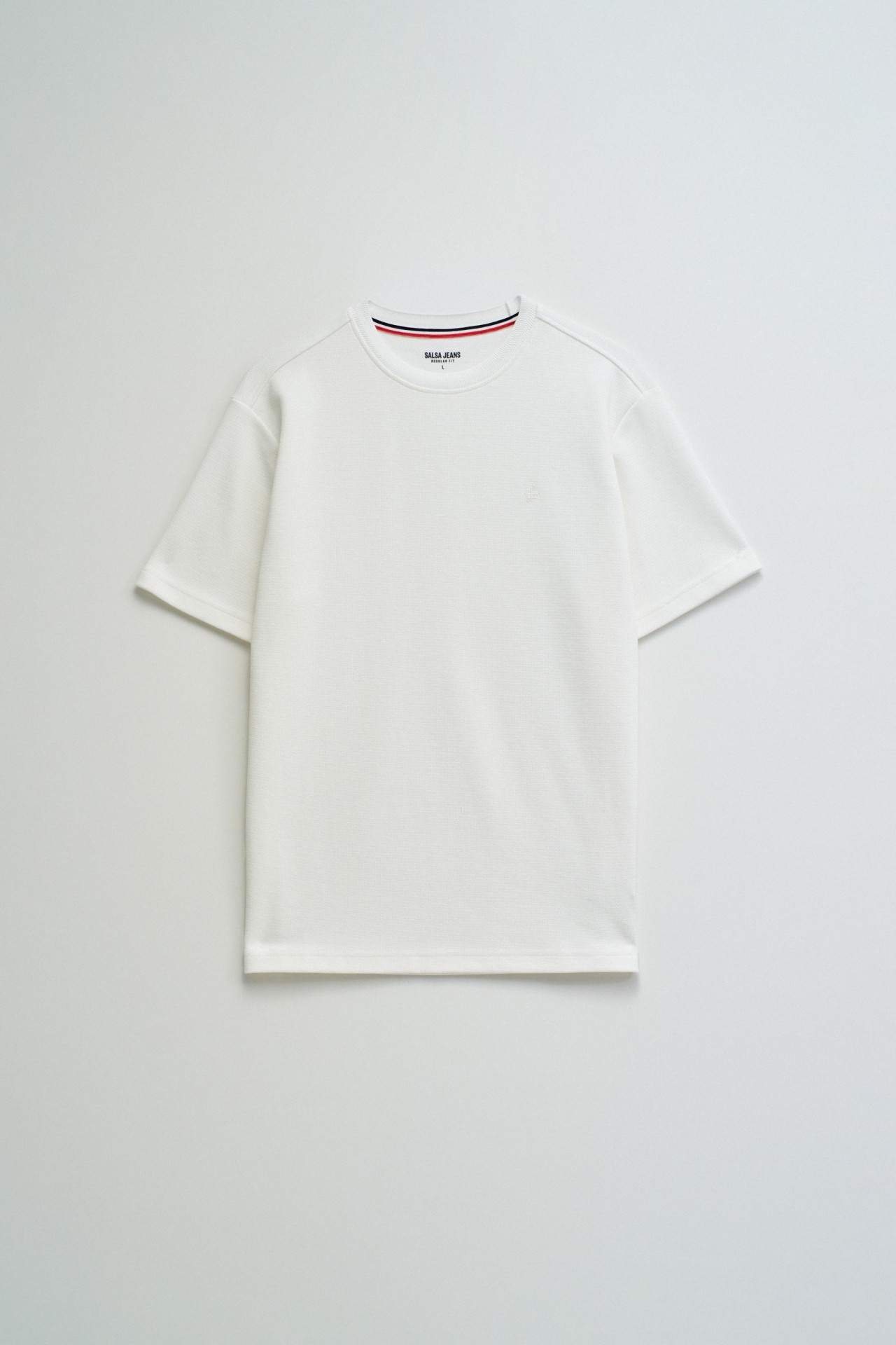 T-SHIRT MET TEXTUUR