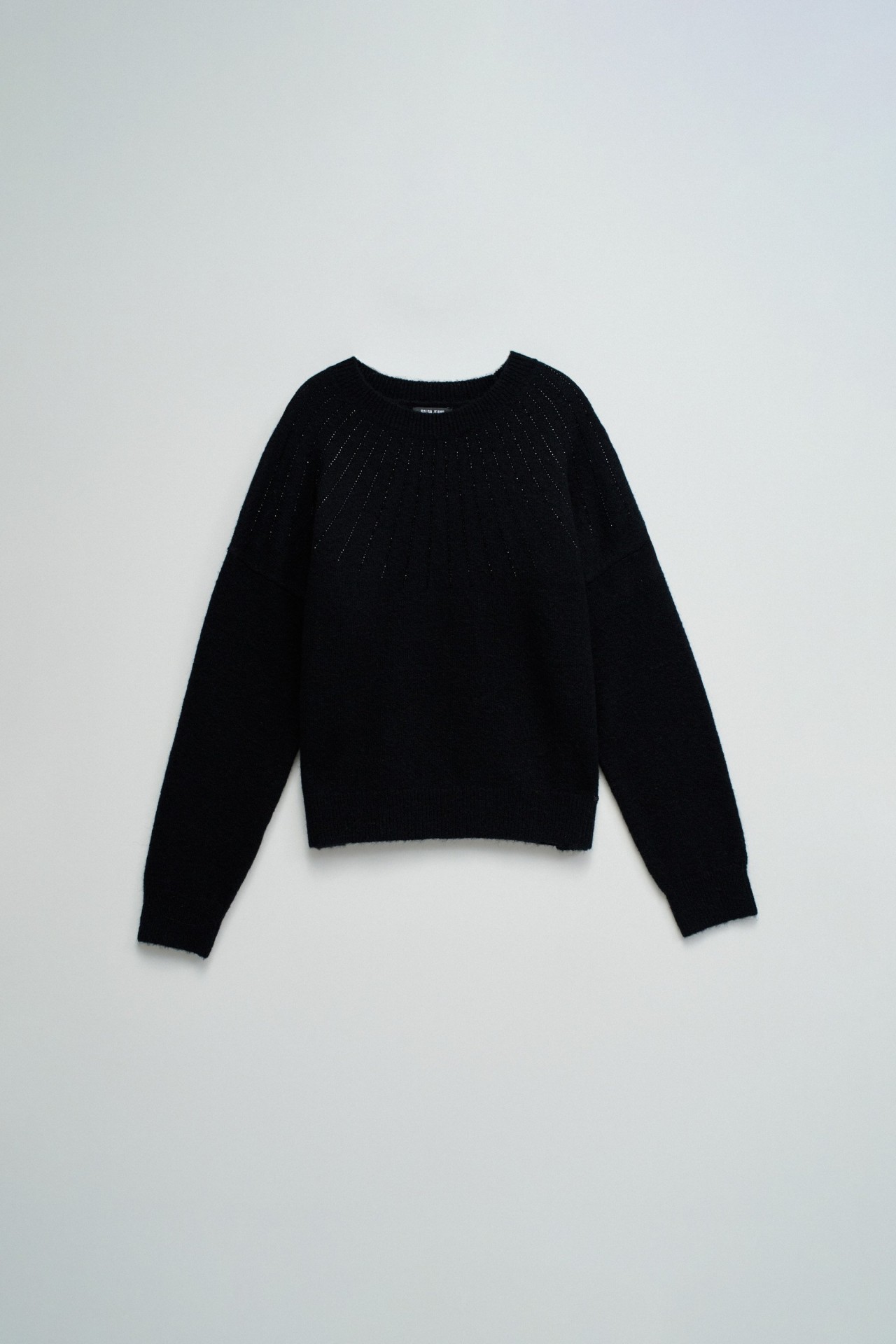 CAMISOLA DE MALHA COM BRILHANTES