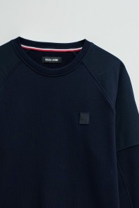 SWEATSHIRT MET BRANDING