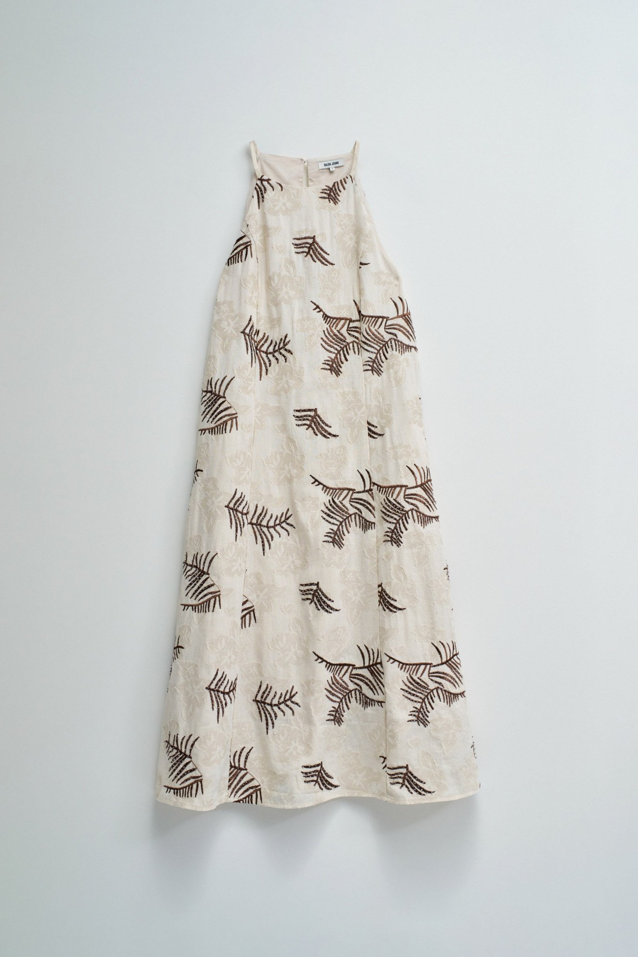 VESTIDO MIDI COM BORDADOS