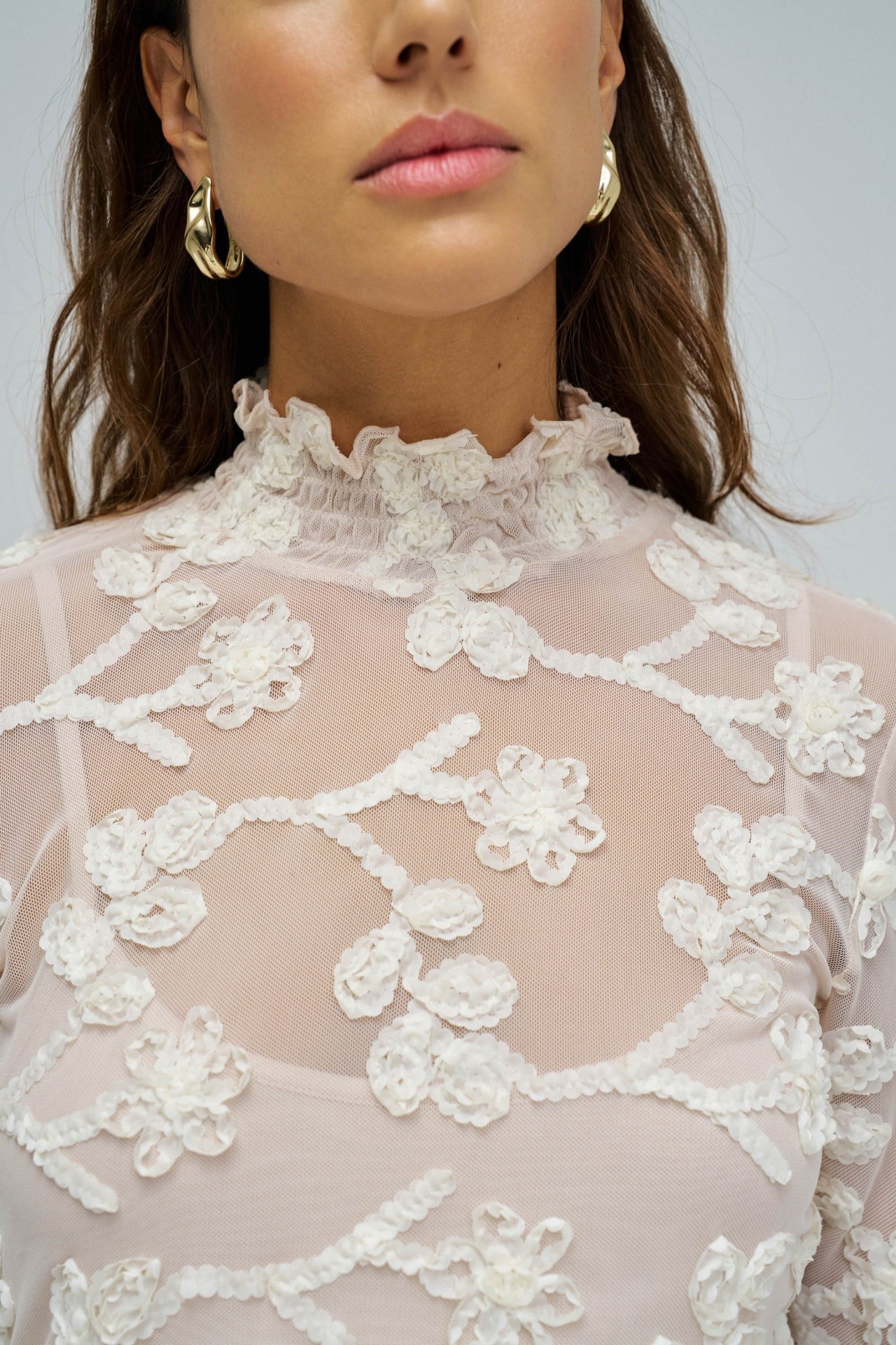SWEATER WITH THREE-DIMENSIONAL EFFECT