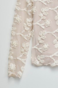 SWEATER WITH THREE-DIMENSIONAL EFFECT