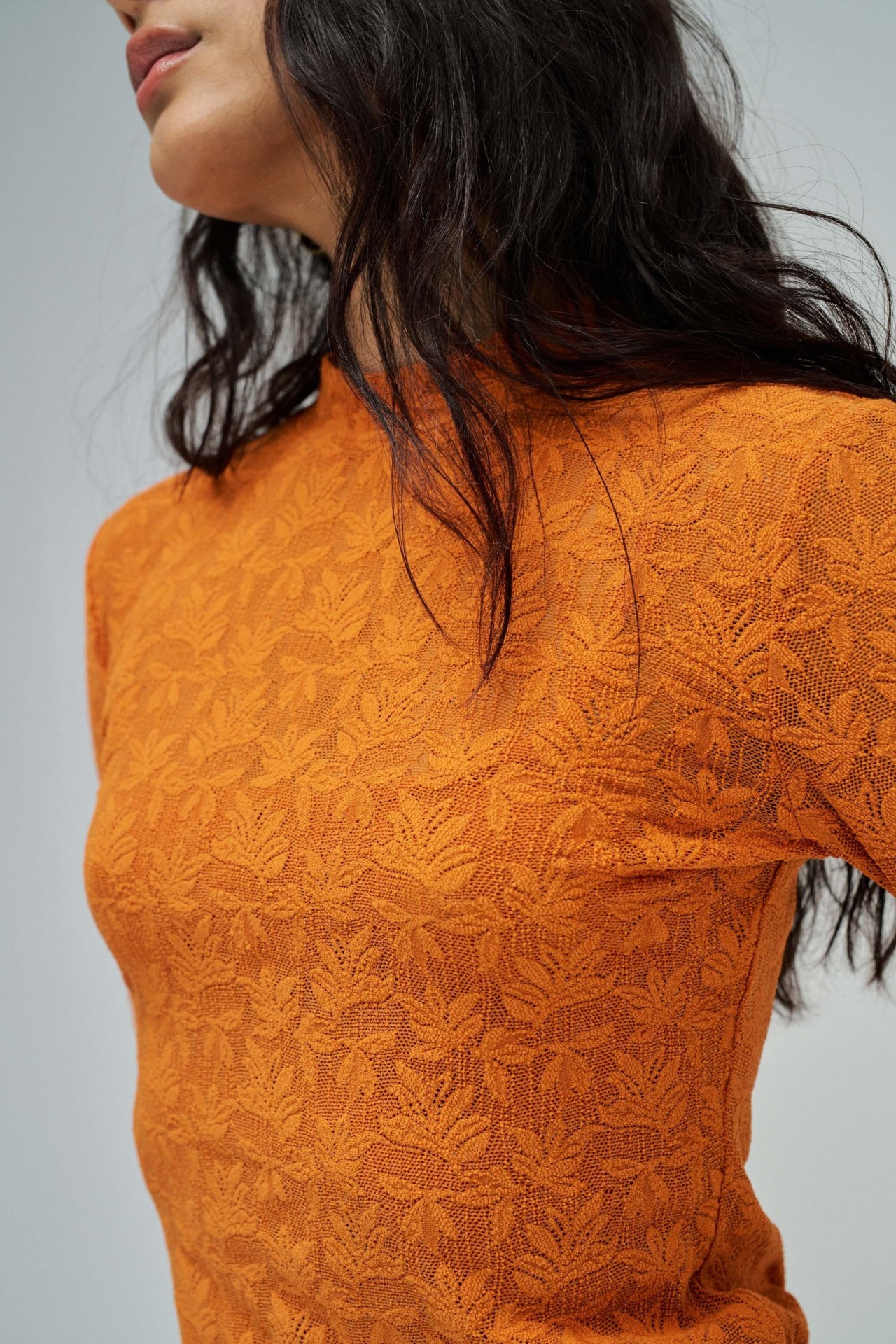 CAMISOLA DE RENDA