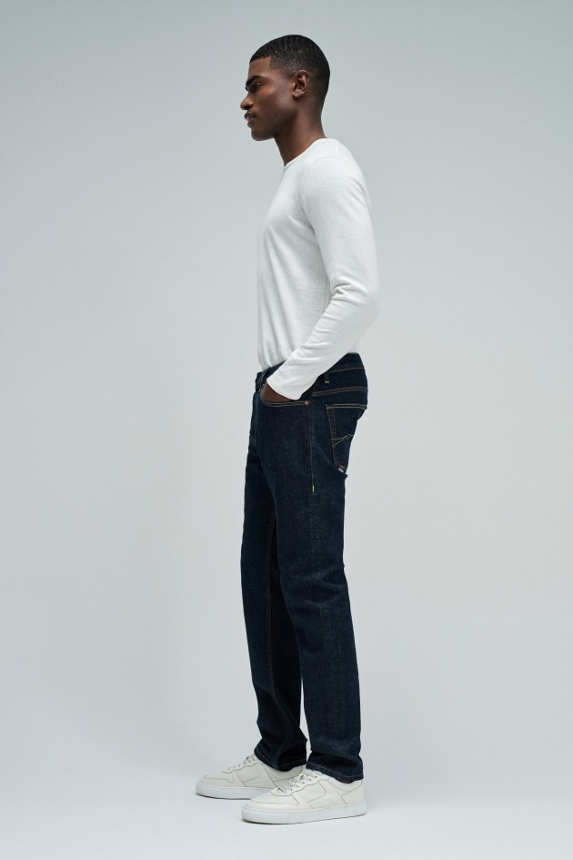 REGULAR FIT JEANS