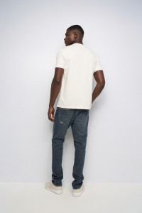 T-SHIRT COM BRANDING