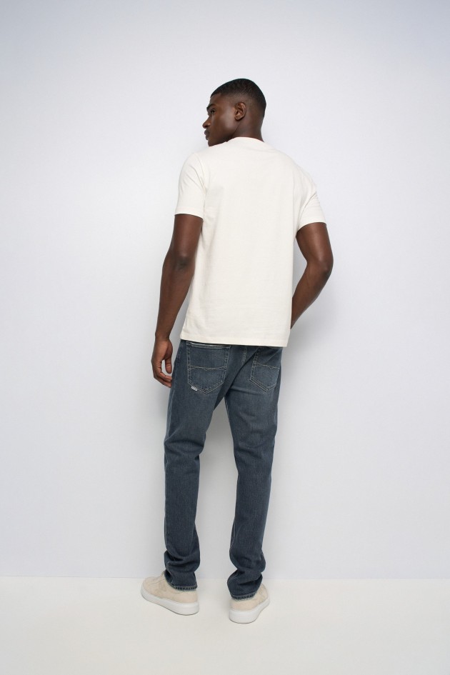 T-SHIRT COM BRANDING