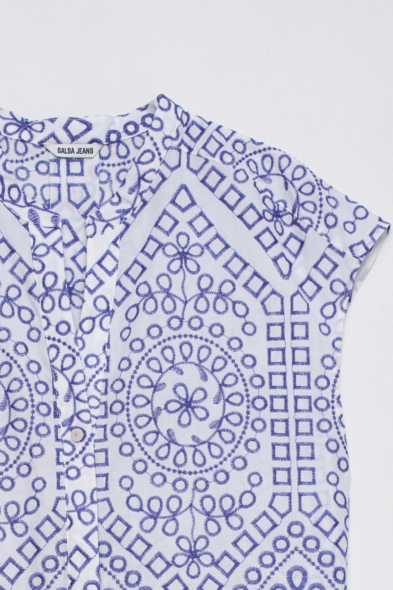 CAMISA COM PADR�O