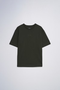 T-SHIRT COM BORDADO NAS COSTAS