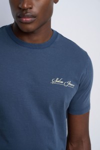 T-SHIRT COM BRANDING