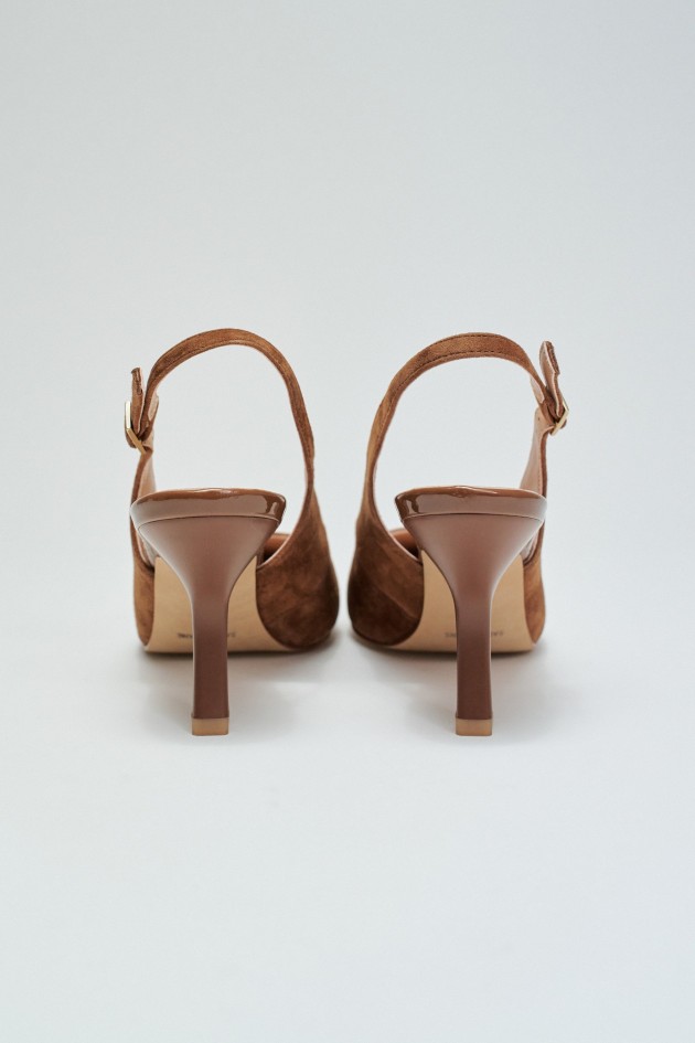 SAPATOS DE SALTO EM CAMURÇA