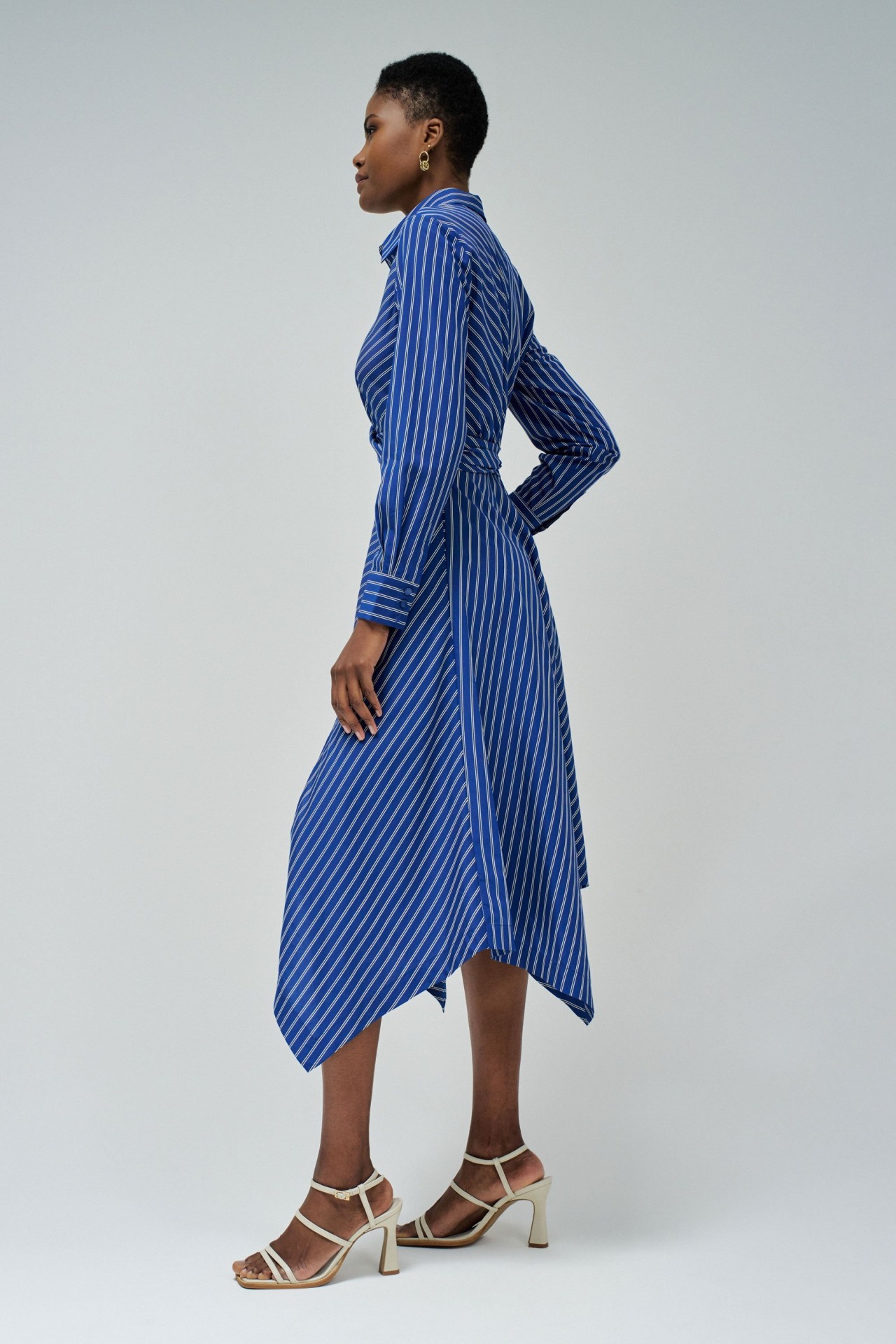 VESTIDO MIDI ASSIM�TRICO