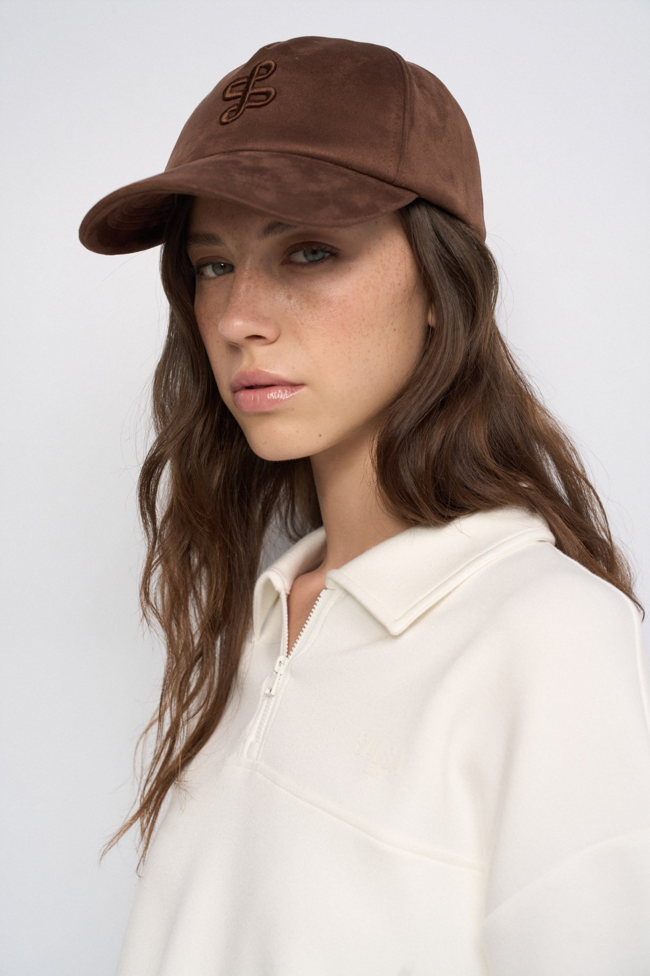 CAP IN WILDLEDEROPTIK