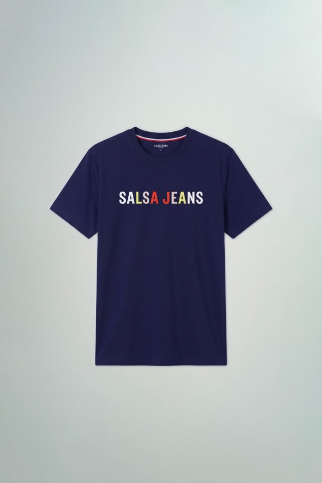 CAMISETA CON BRANDING
