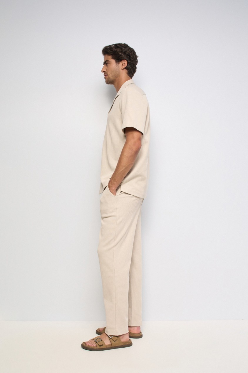 PANTALONES JOGGER TEXTURIZADOS