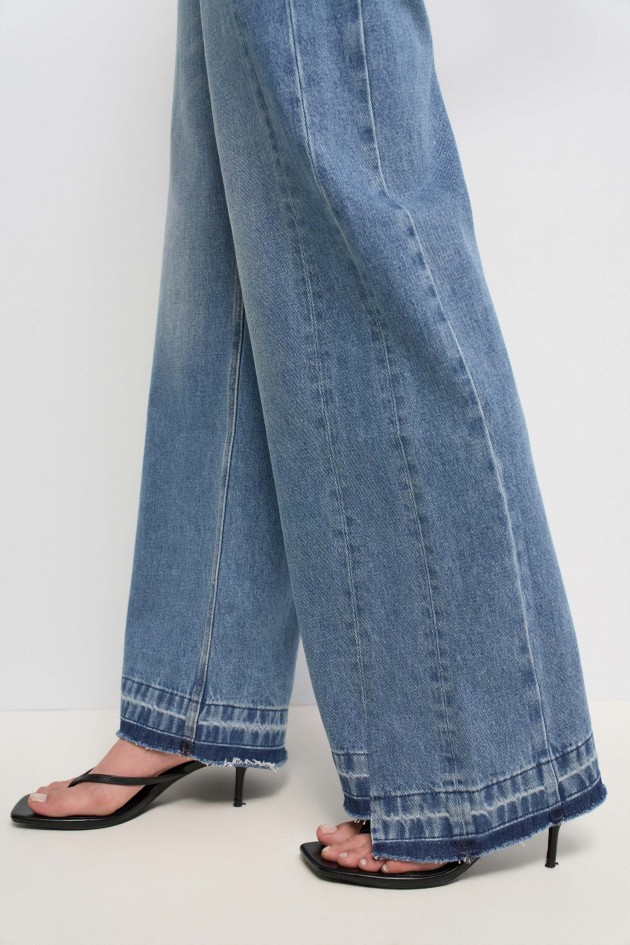 WIDE LEG JEANS