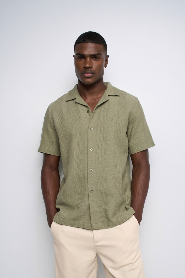 CAMISA DE MANGA CORTA TEXTURIZADA