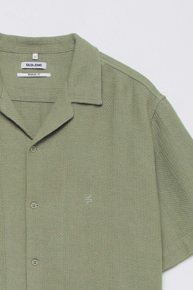 CAMISA DE MANGA CORTA TEXTURIZADA