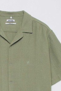 CAMISA DE MANGA CORTA TEXTURIZADA