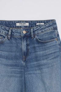 LOW RISE WIDE JEANS