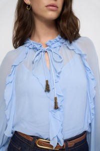 BLOUSE MET RUCHES