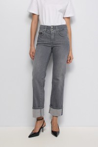 SECRET PUSH IN STRAIGHT JEANS SECRET PUSH IN STRAIGHT JEANS