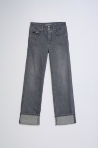 SECRET PUSH IN STRAIGHT JEANS SECRET PUSH IN STRAIGHT JEANS