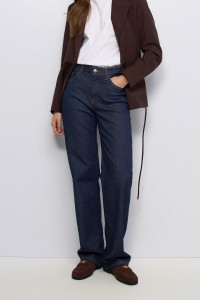 TRUE STRAIGHT JEANS