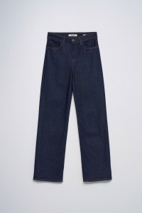 TRUE STRAIGHT JEANS