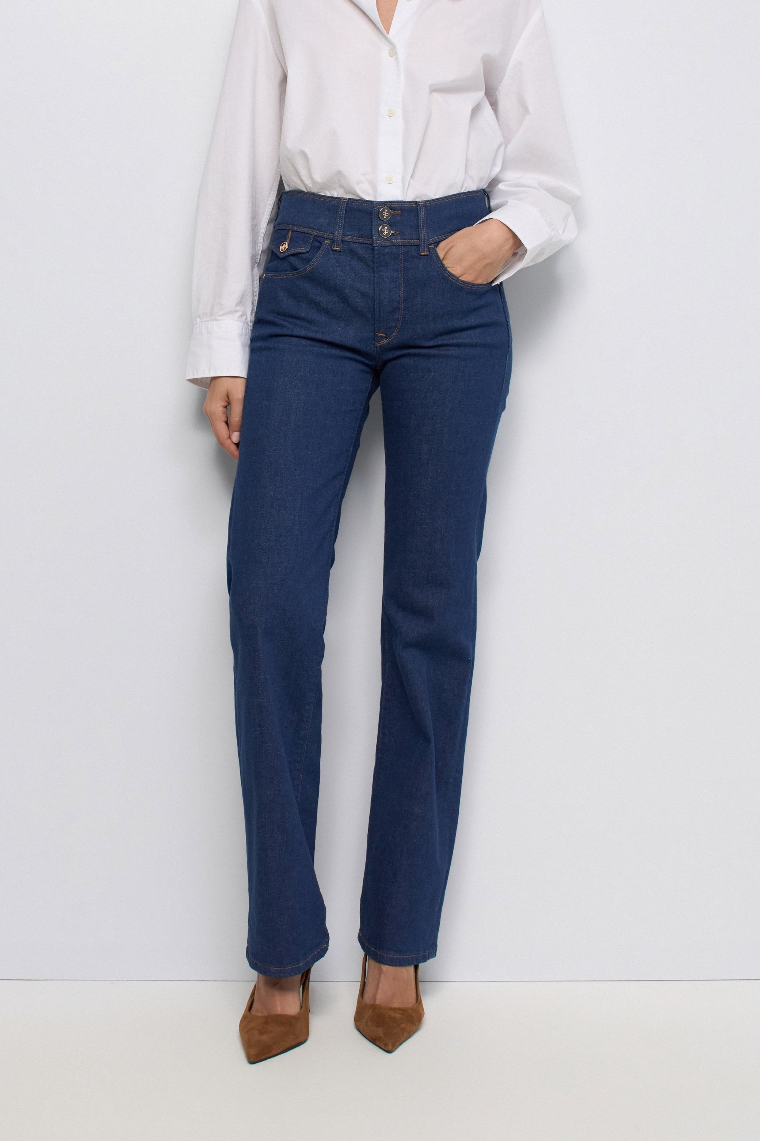 JEANS SECRET PUSH IN STRAIGHT