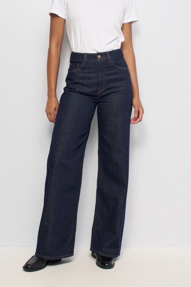 WIDE LEG JEANS