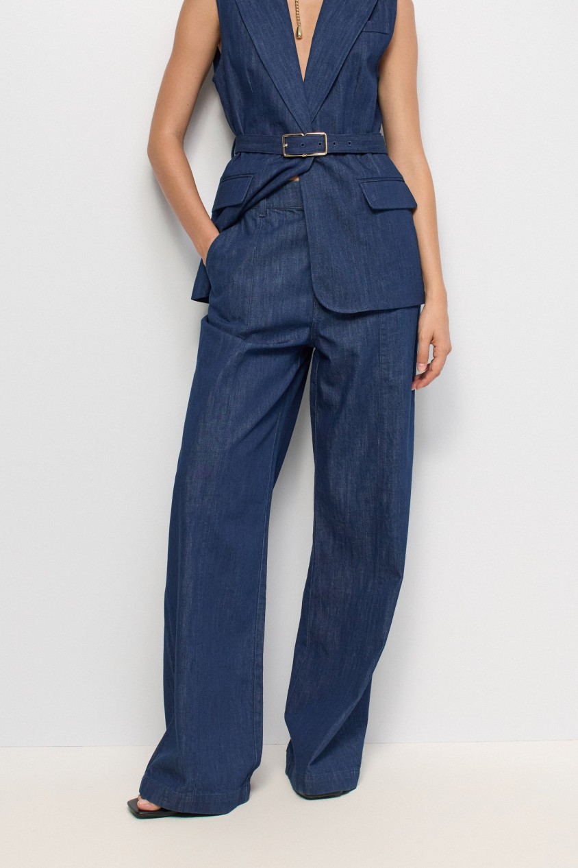 CALÇAS CHINO COM PERNA WIDE EM LIGHTDENIM