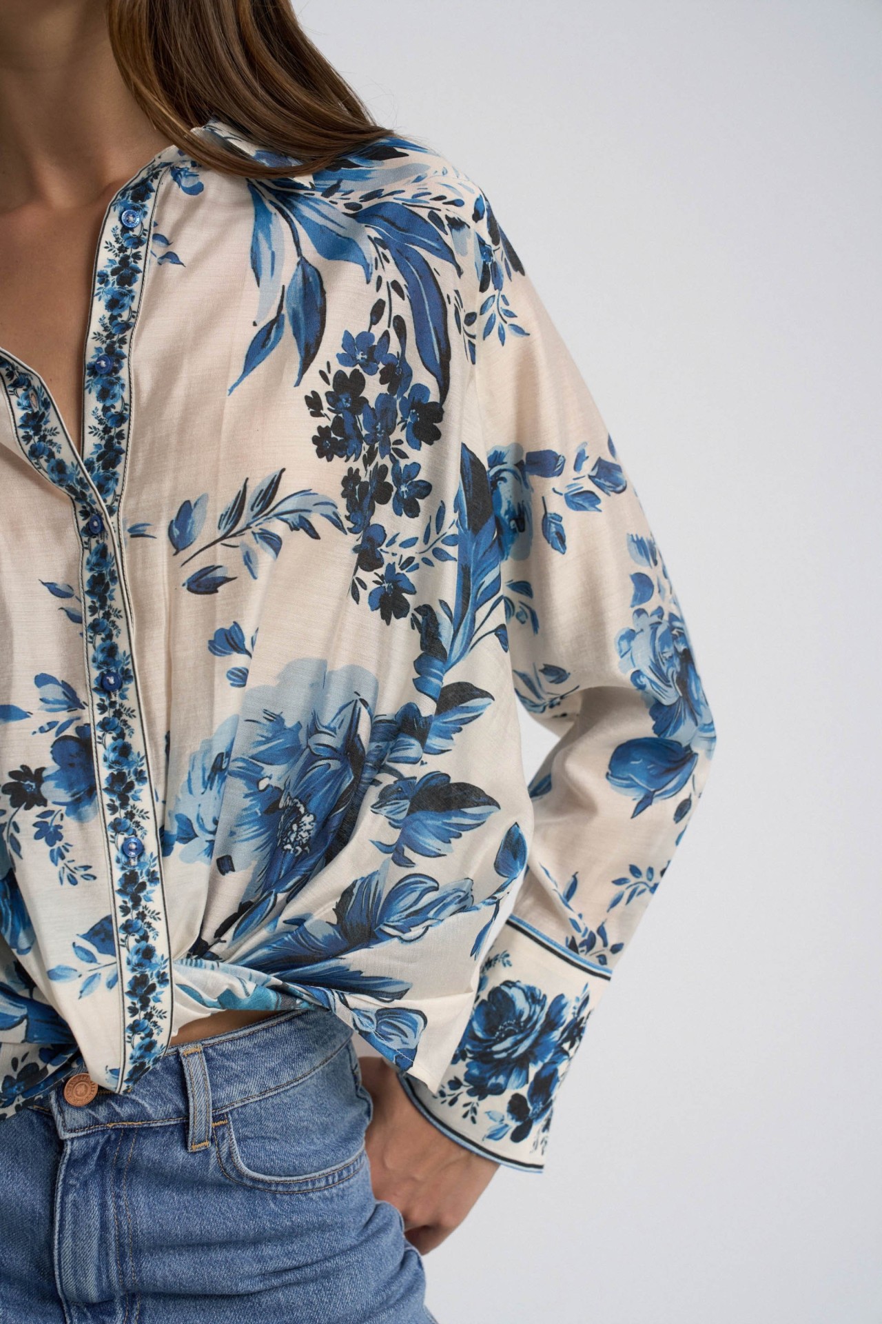 BLOUSE MET BLOEMENMOTIEF