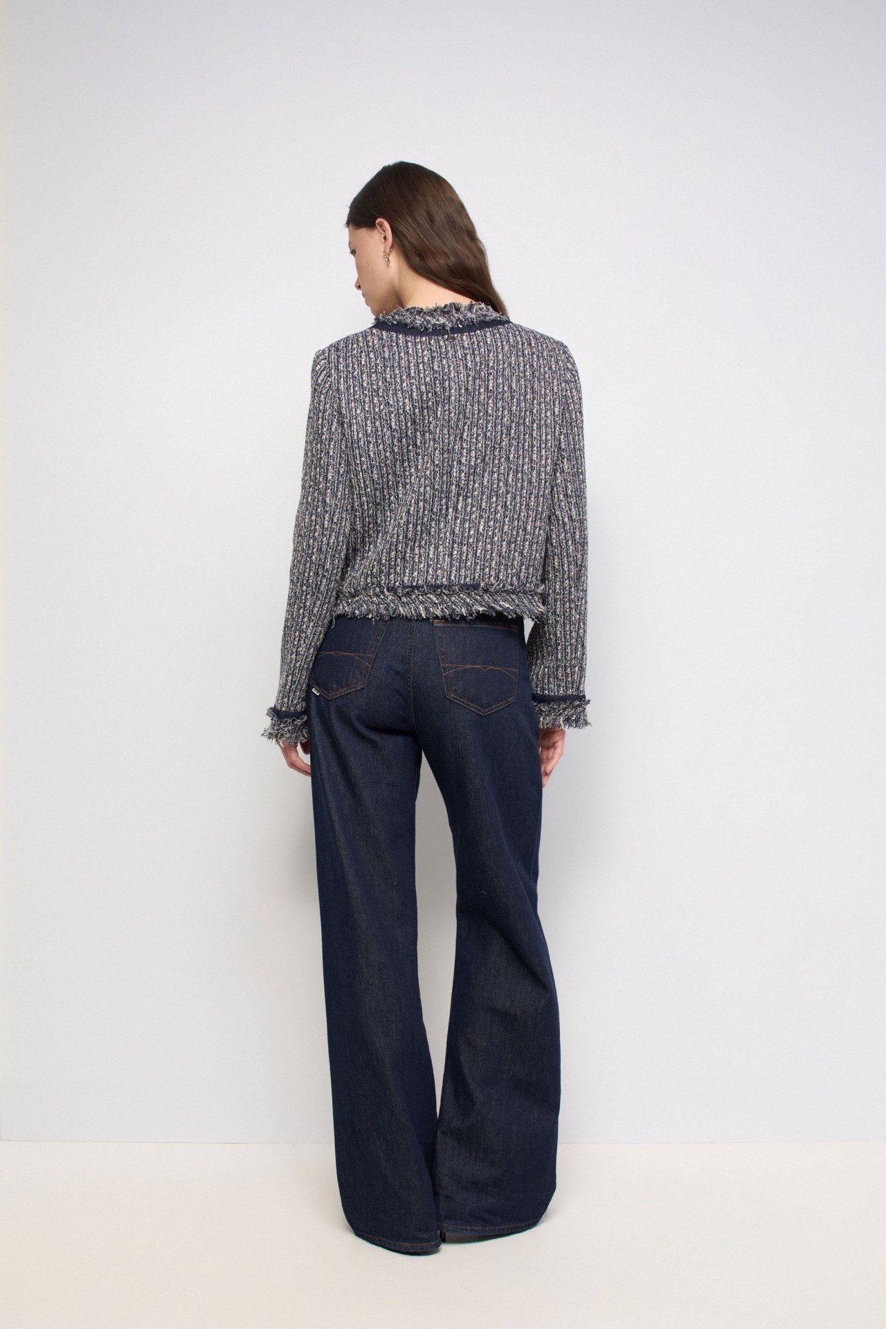 CHAQUETA DE TWEED CON FLECOS