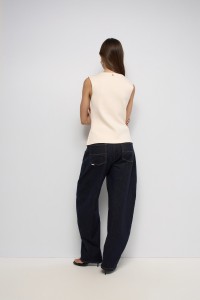 WAISTCOAT IN KNIT
