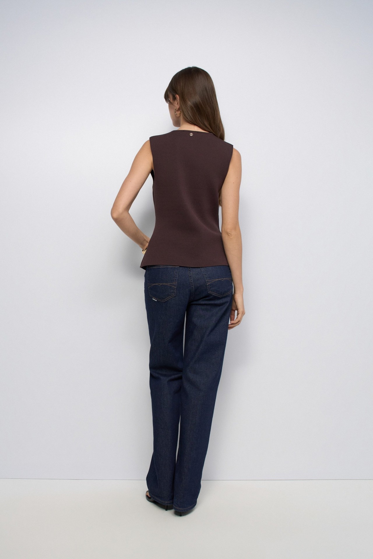 WAISTCOAT IN KNIT