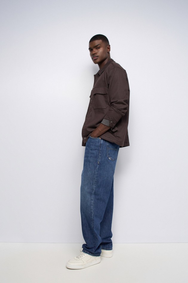 LOOSE FIT JEANS