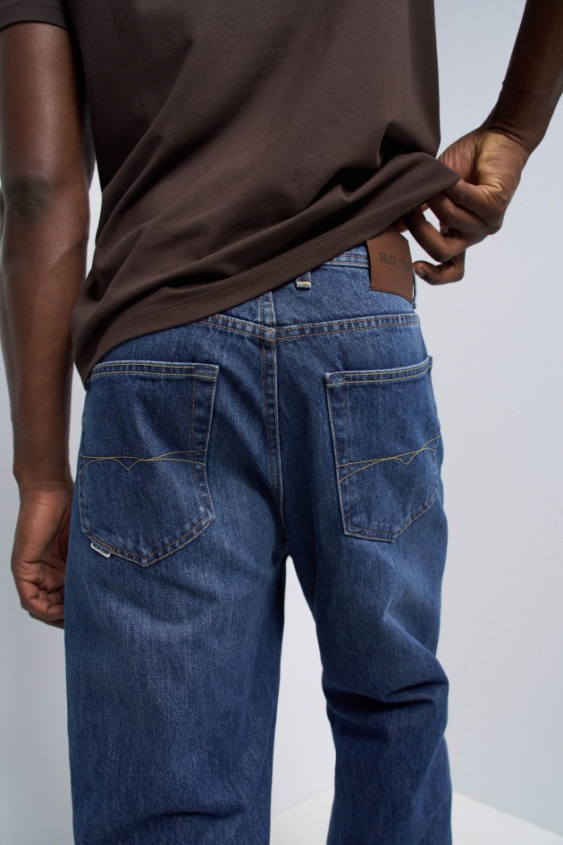LOOSE FIT JEANS