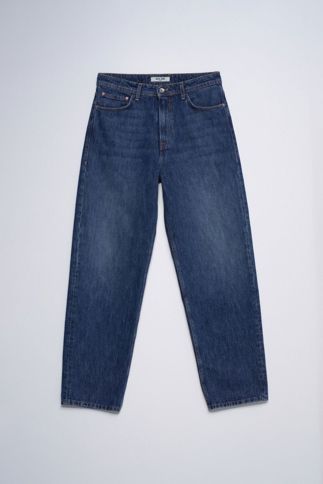 LOOSE FIT JEANS